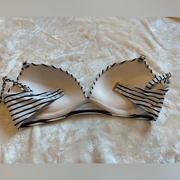 VS Angel Bikini top - Picture 2 of 3